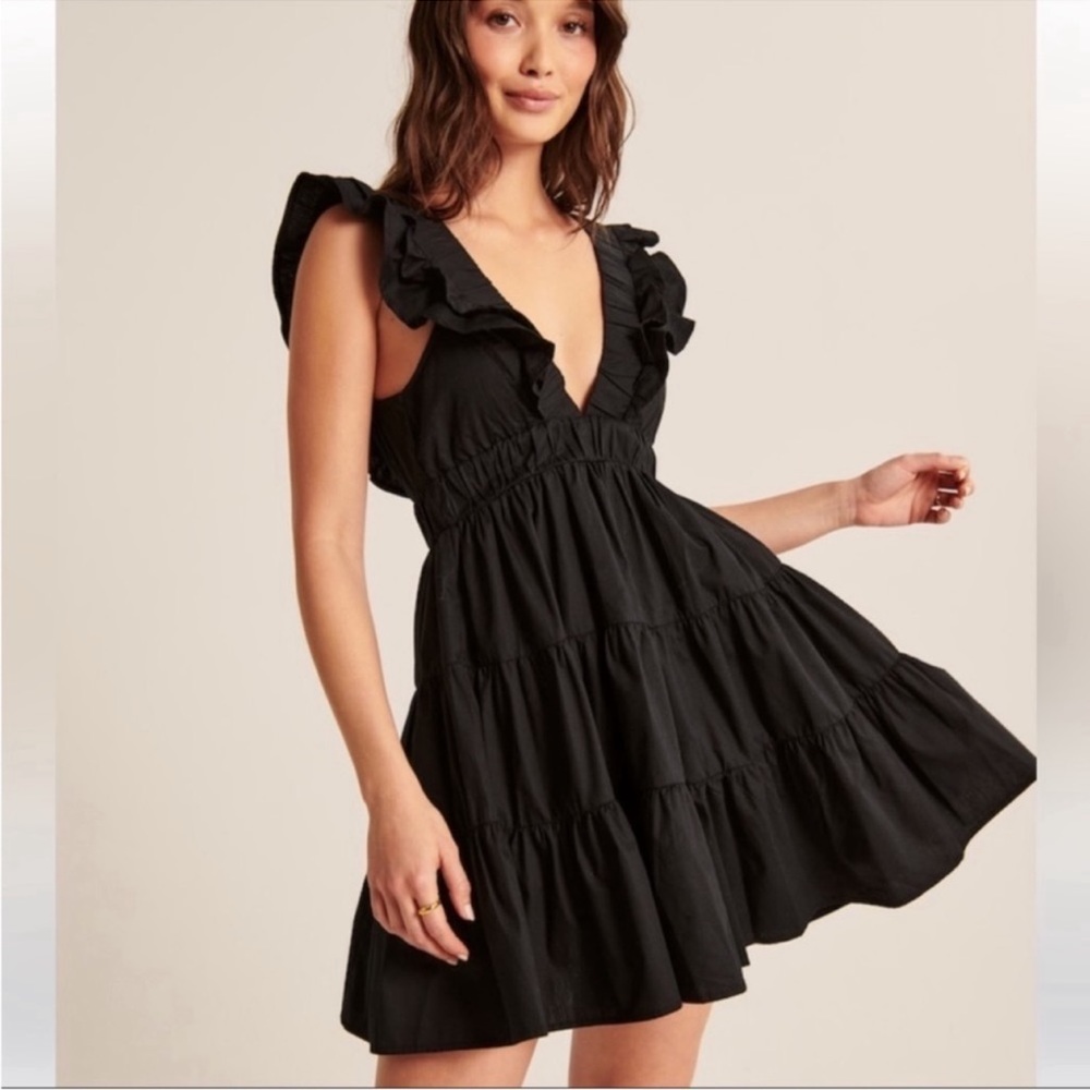 Abercrombie & Fitch Ruffle Tiered Mini Dress Deep V Front & Back Sz MT Black